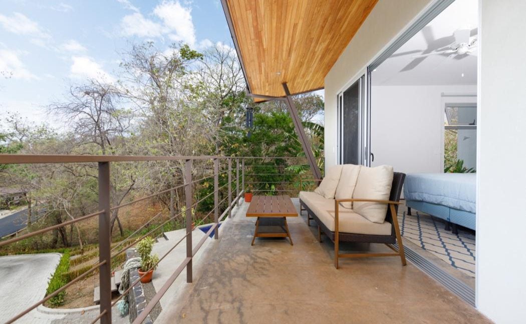 Stylish Jungle Home in Playa Grande