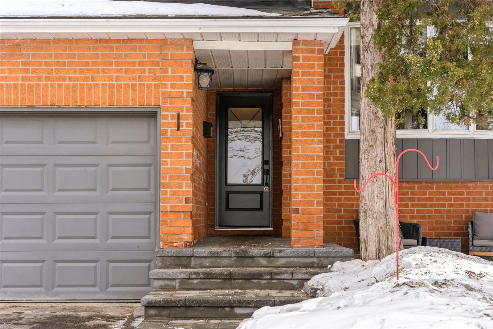 233 Fincham Ave 