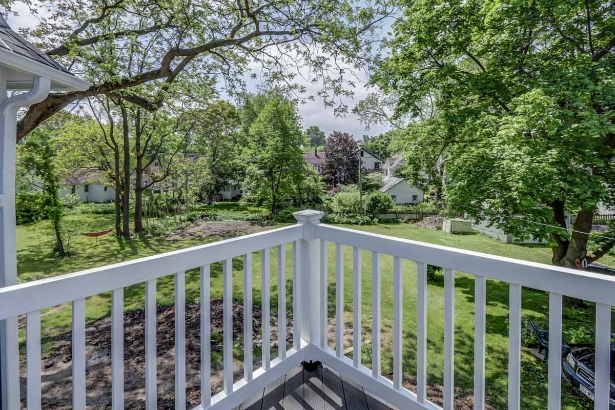 For Rent: 1213-15 Vilas Ave