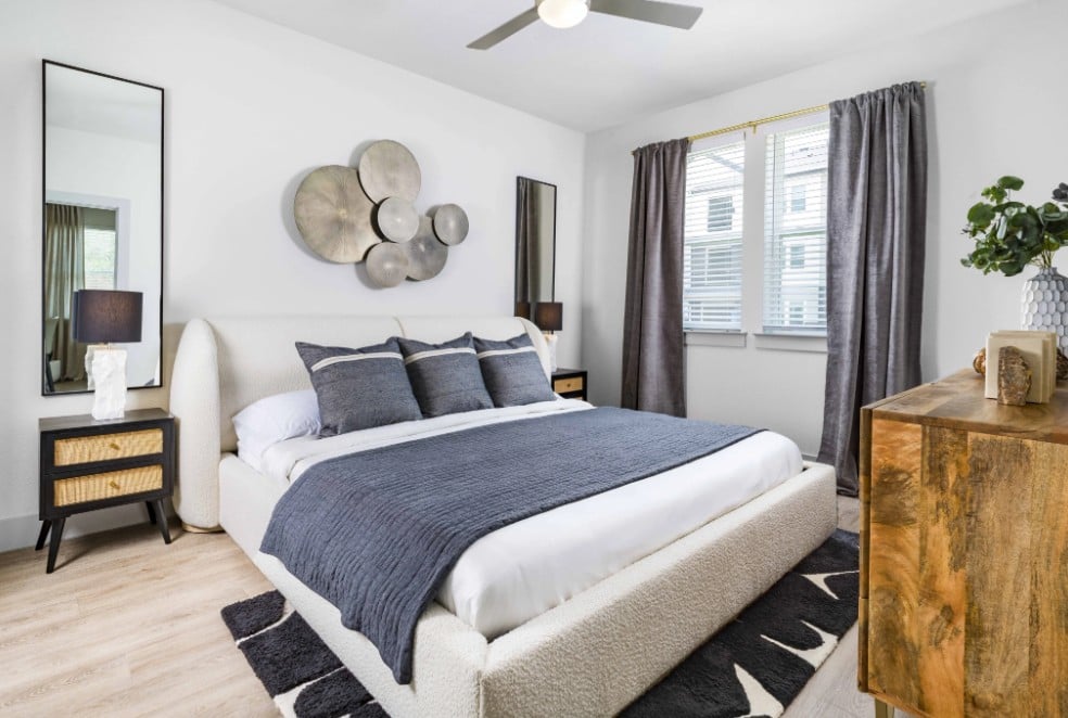 Beautiful 1/1 Georgetown living -ENJOY UP TO 3 MONTHS FREE + $2000!