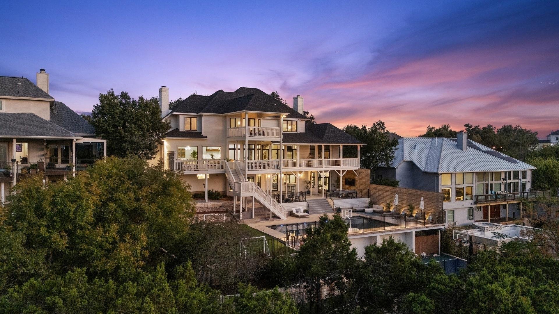 Stunning Northwest Hills luxury homes with Hill Country views and natural beauty