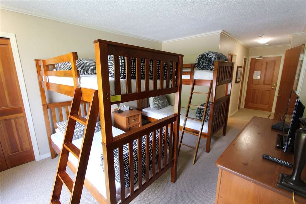 4905 Spearhead Pl 327 328