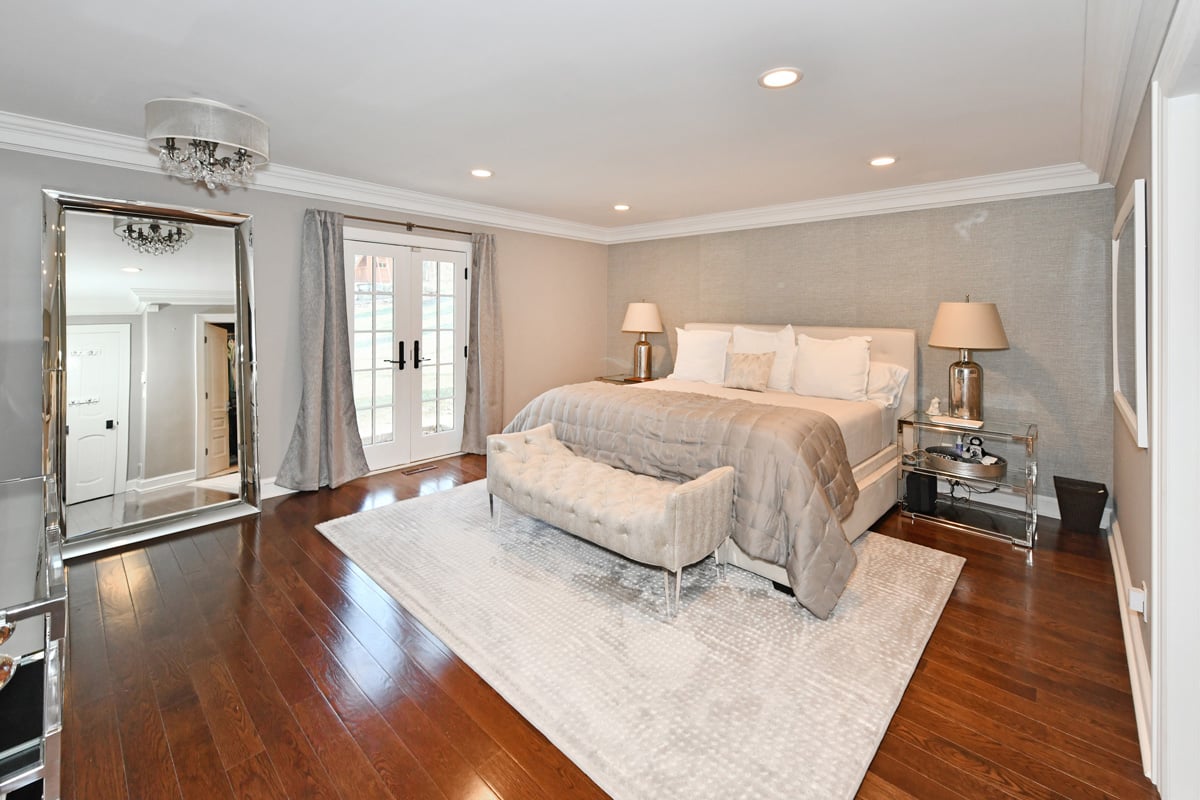 563 Eastgate Rd