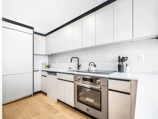 197 Pulaski Street Unit: 3A