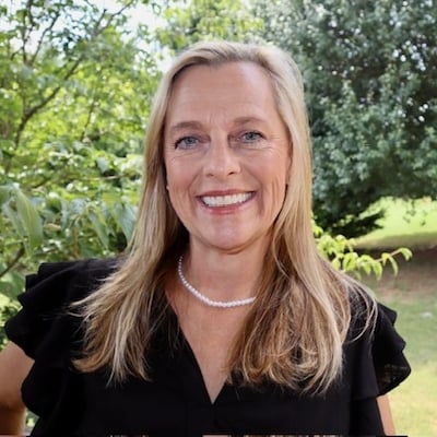 Kelli Easterling Atlanta, GA Real Estate Agent Headshot