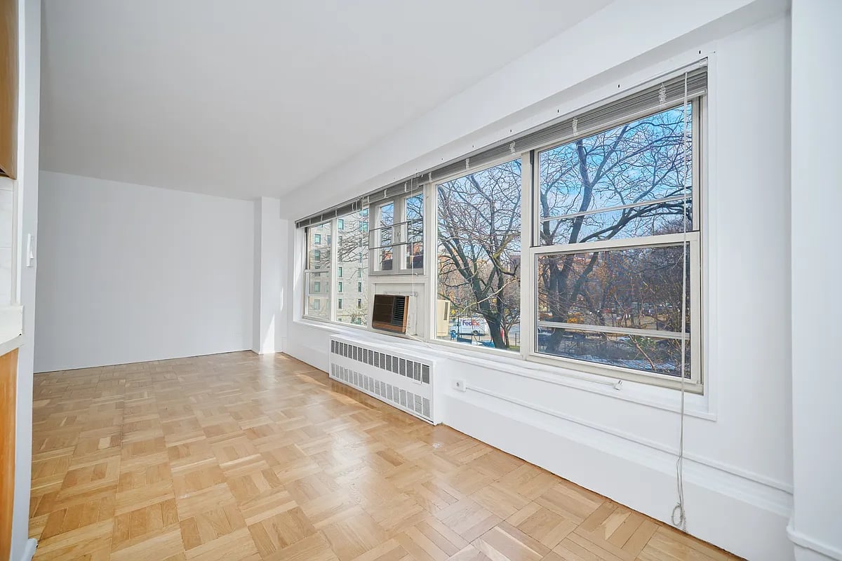 105 Ashland Place #4C
