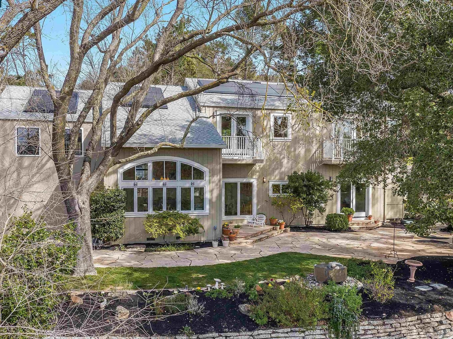 37 Bacon Ct