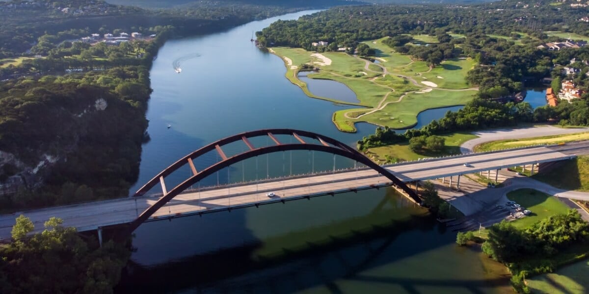 Stunning Lake Austin waterfront estates with panoramic views and luxury amenities