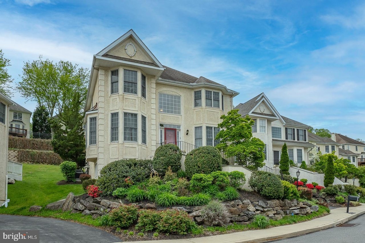 1109 Riverview Ln