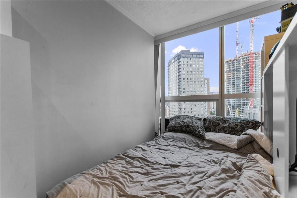 1050 Burrard St, #1606
