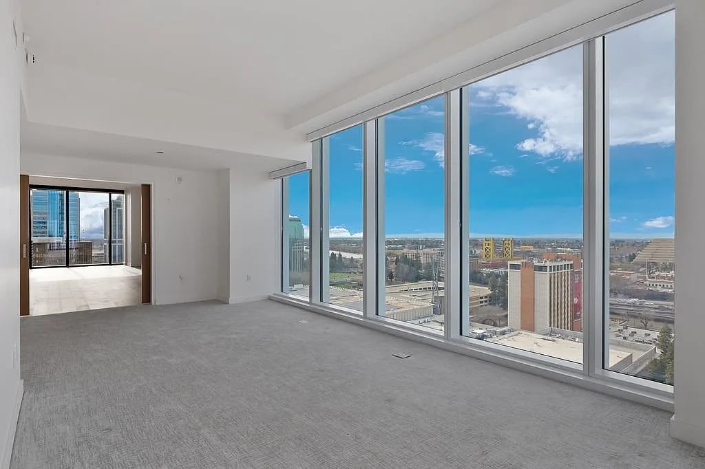 500 J St #1701