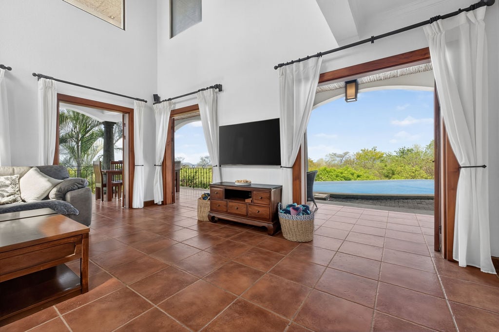 Casa de Estrellas | Elegant 4BR Ocean View Home in Pacific Heights, Potrero