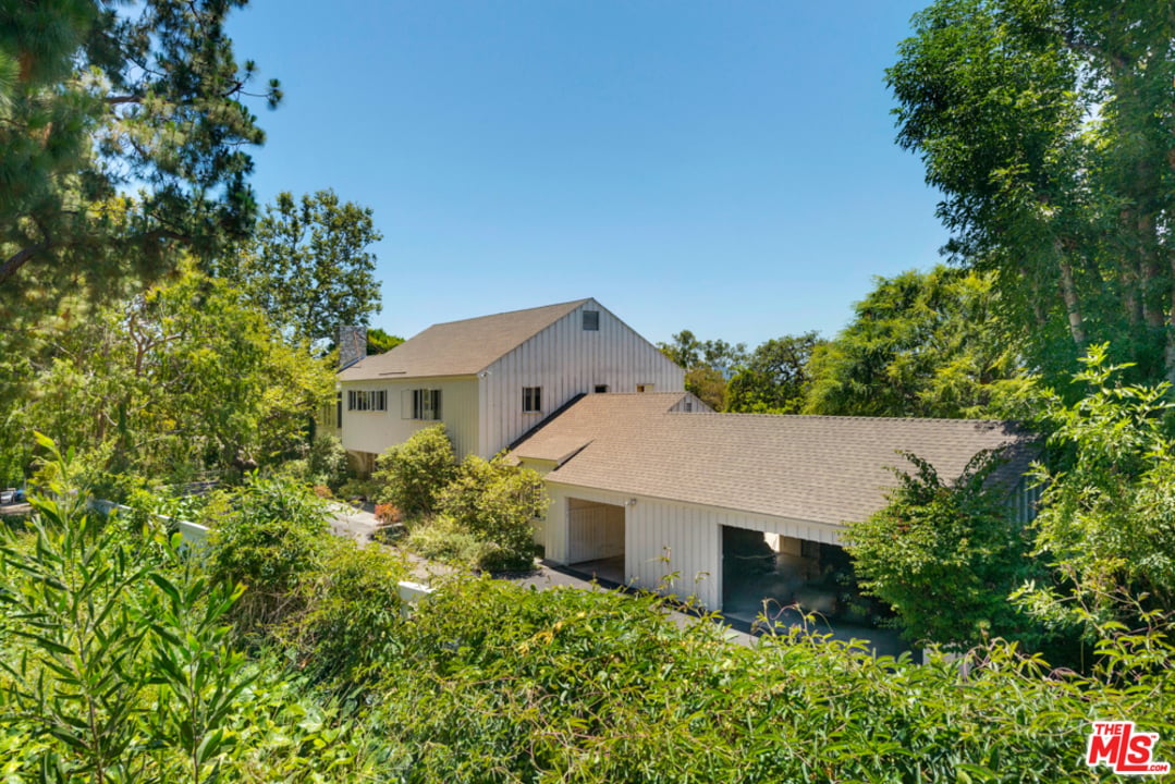 959 N Alpine Dr
