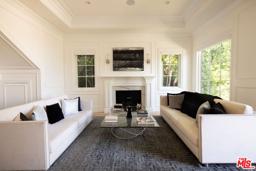 Highcliff Vista, N Stanley Ave, 90036