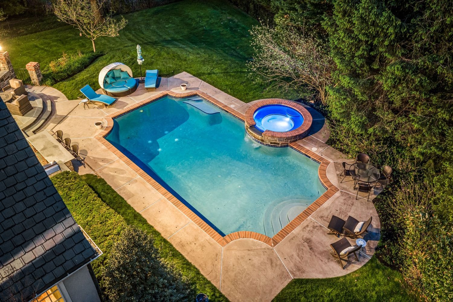 775 Parkes Run Ln