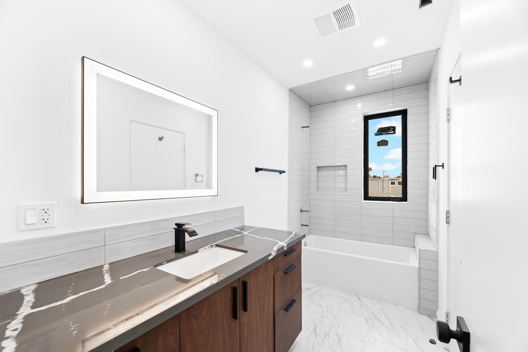 726 Howard St, Marina Del Rey