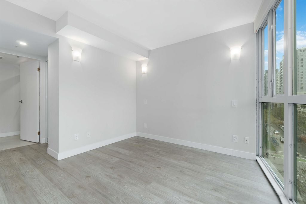 907 Beach Ave, #602