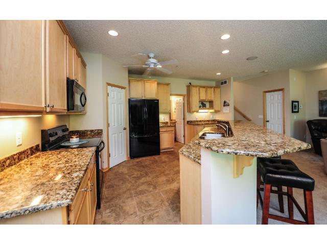 5264 Greenwood Dr