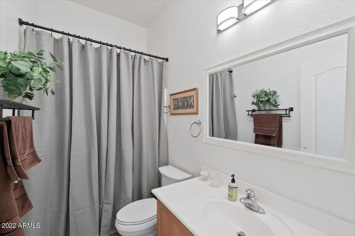 8256 S BLUFF SPRINGS Ct