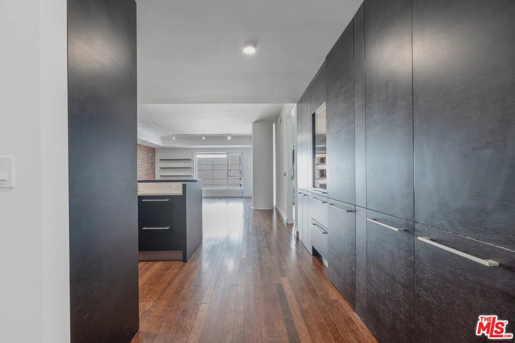 6250 Hollywood Blvd, #7D