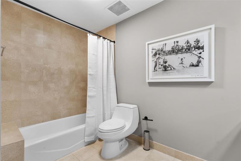 2100 N Ocean Blvd: Unit 18D