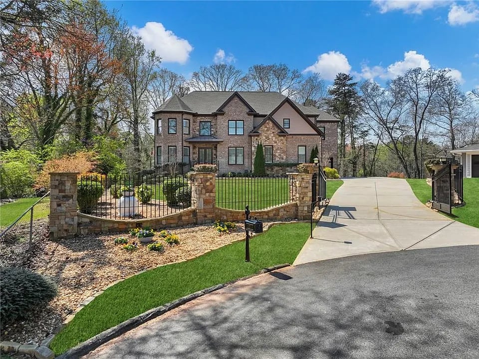 2417 Siesta Ct
