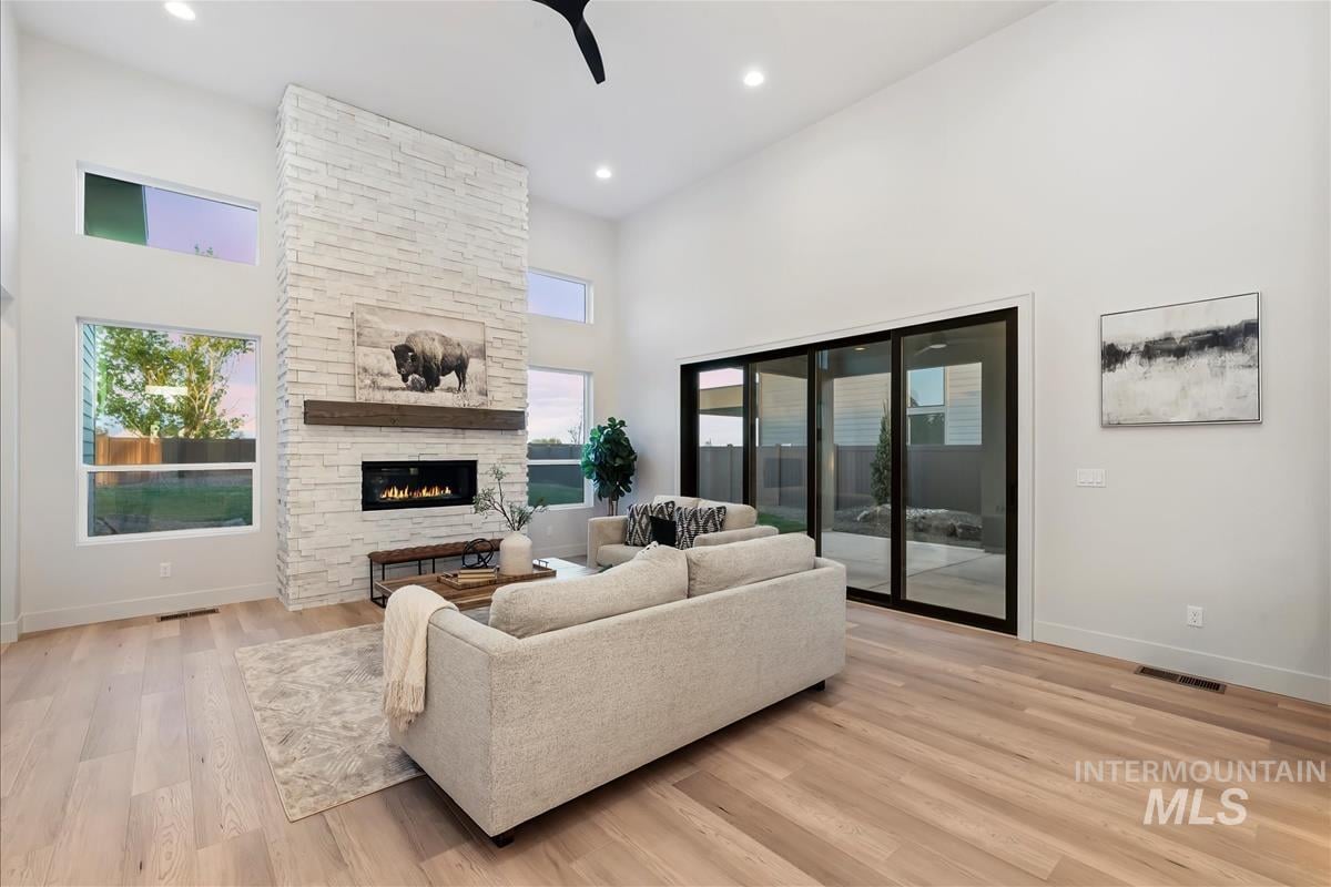 Exceptional New Build in the Star Foothills