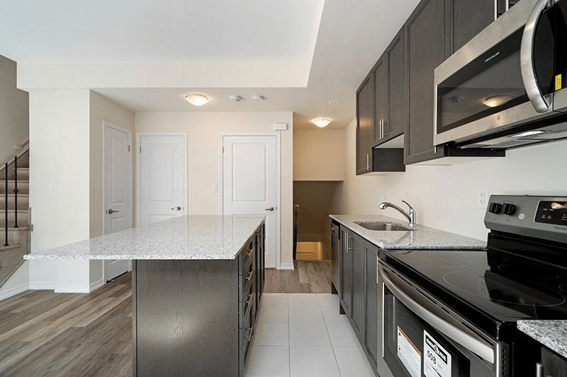 30 Fieldway Road Unit: 83