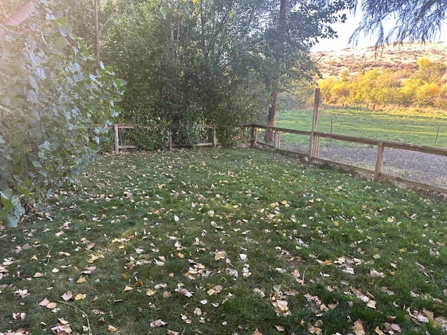 1727 Upper Mann Creek