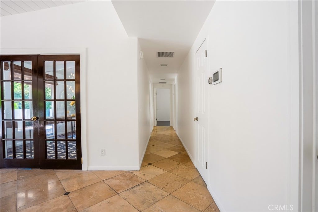 2423 S Buenos Aires Dr