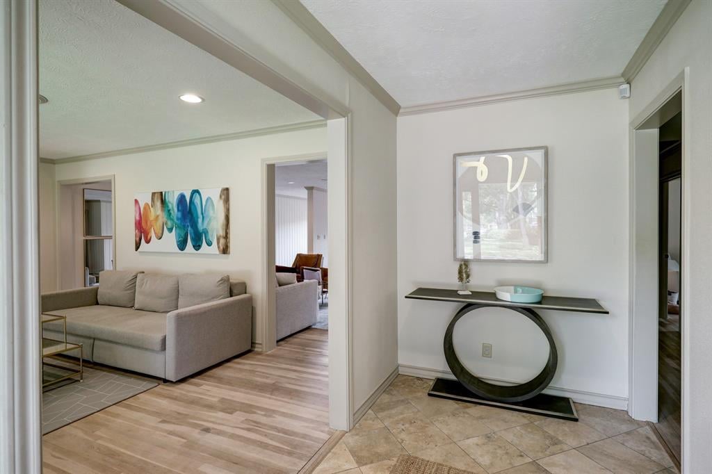 2103 Stoney Brook Dr