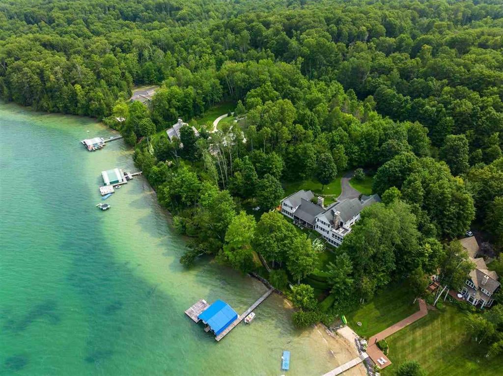4850 Longfield Farm Trail, Boyne City, MI 49712