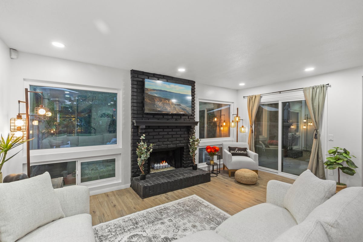 150 S Stonebrook Drive #2