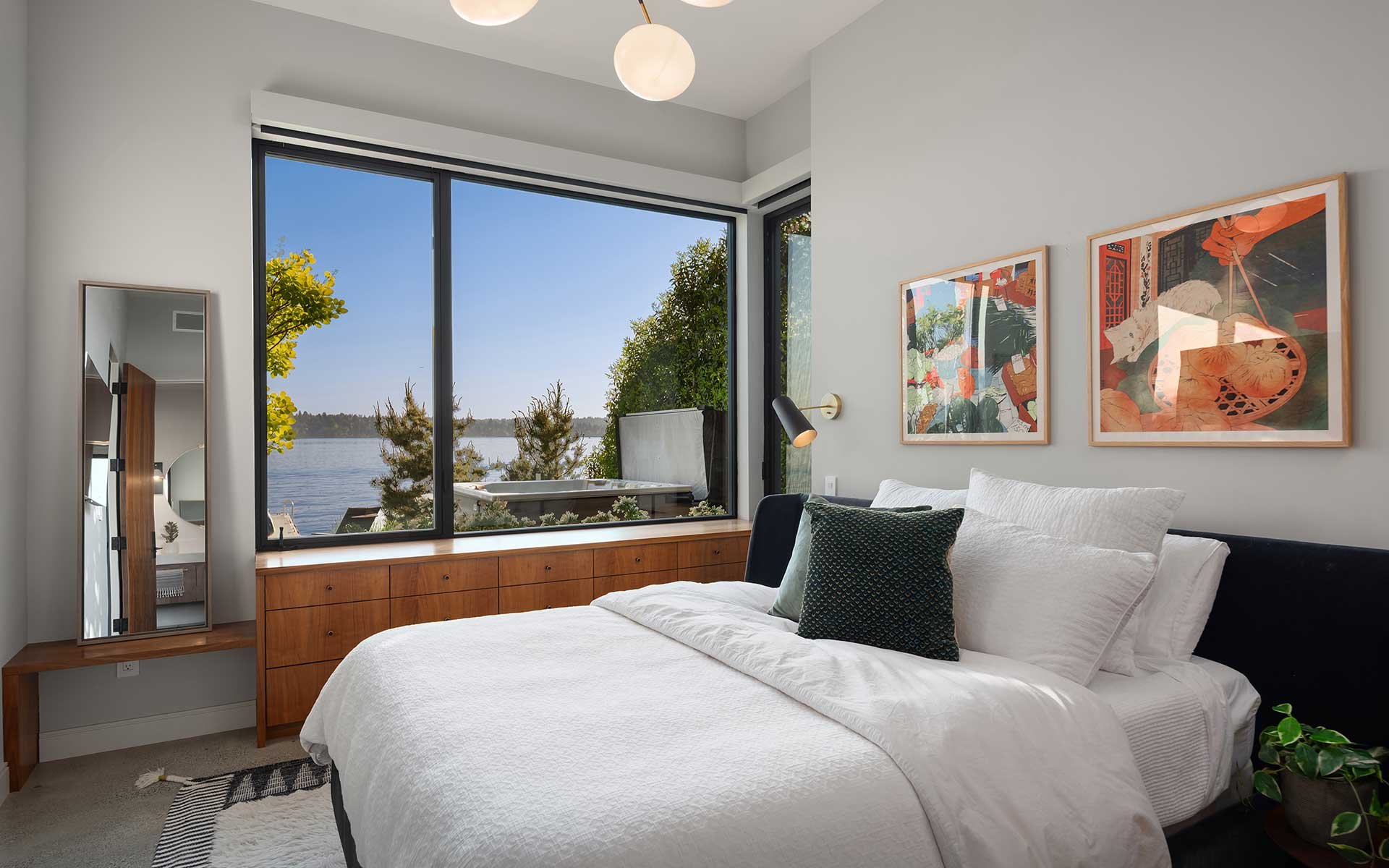 An Extraordinary Expression of Modern Waterfront Living on Mercer Island
