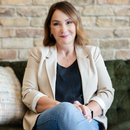 Gina Inlow Bolivar, TN Real Estate Agent Headshot