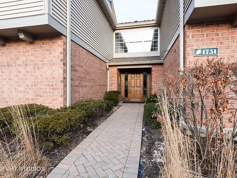 1751 Sleepy Hollow CT 1