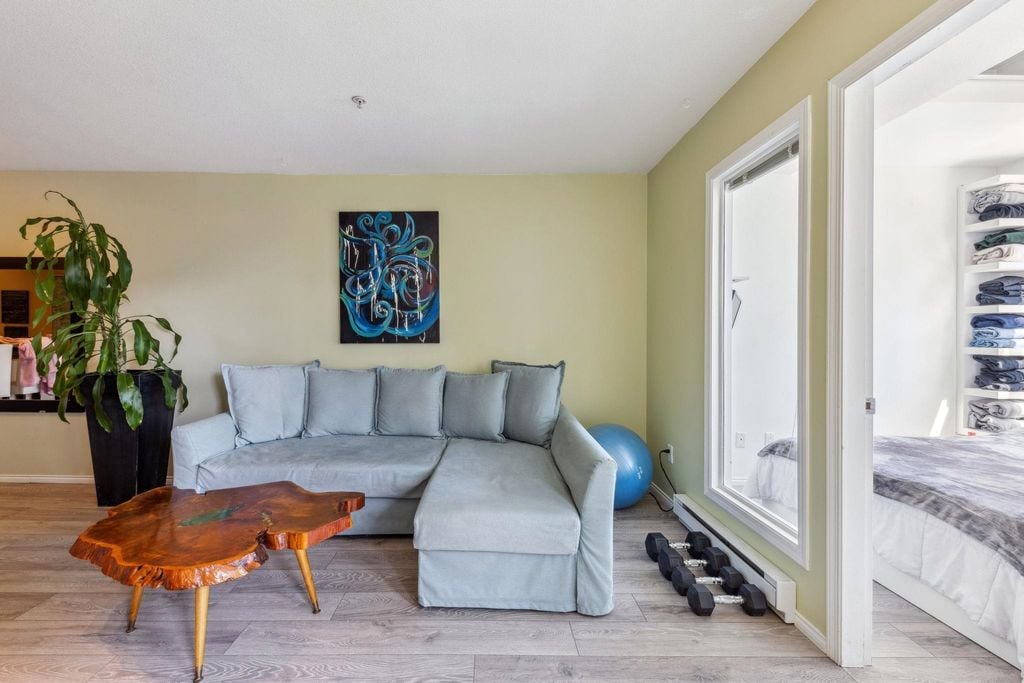 3939 Hastings St, #307
