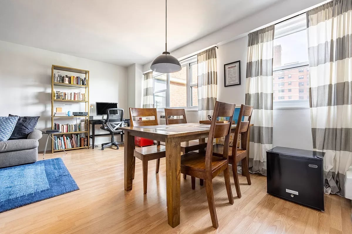 191 Willoughby St #8C