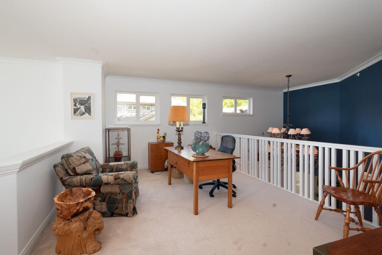 15 Beach Dr