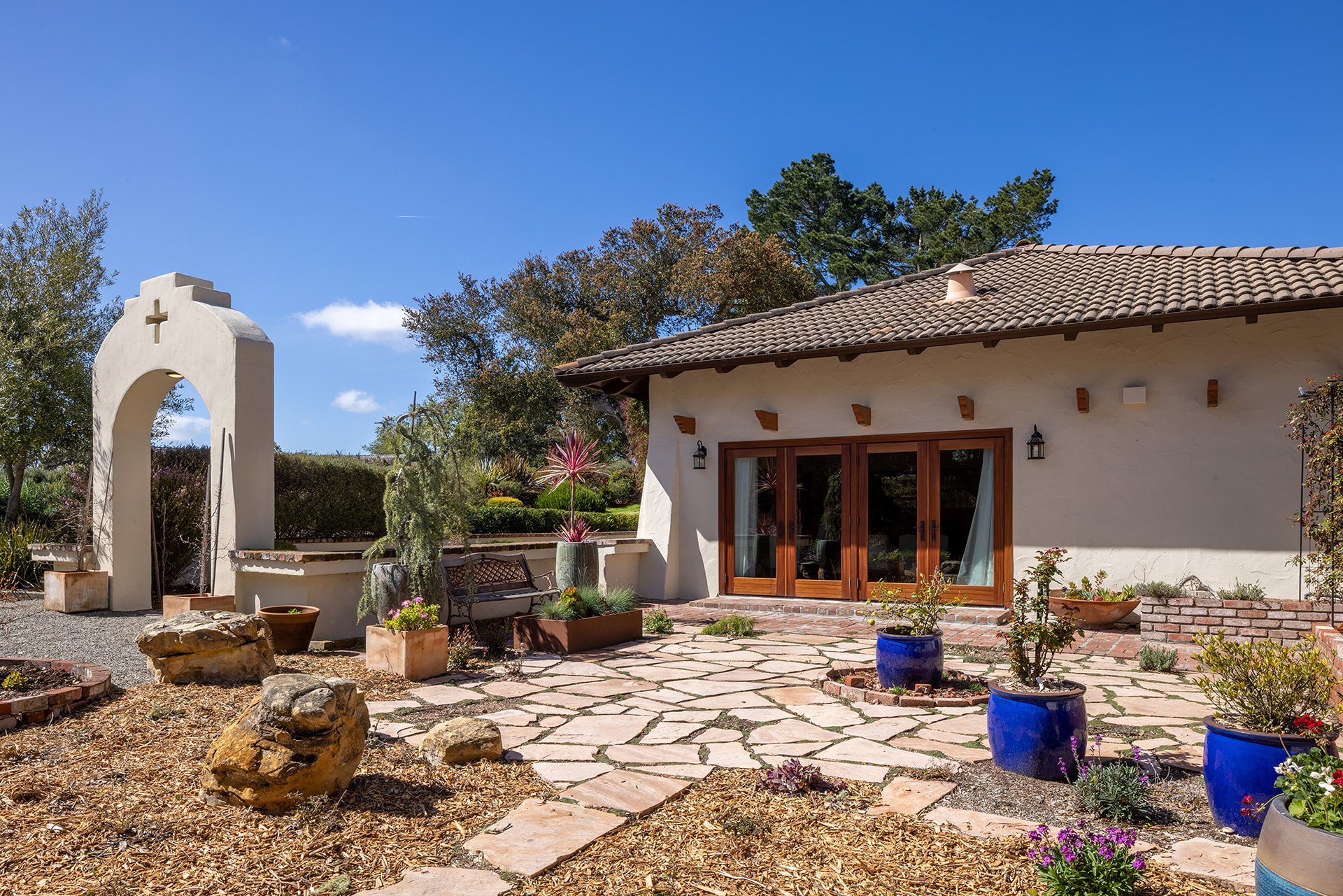 Serene Monterey Haven - 11975 Saddle Rd