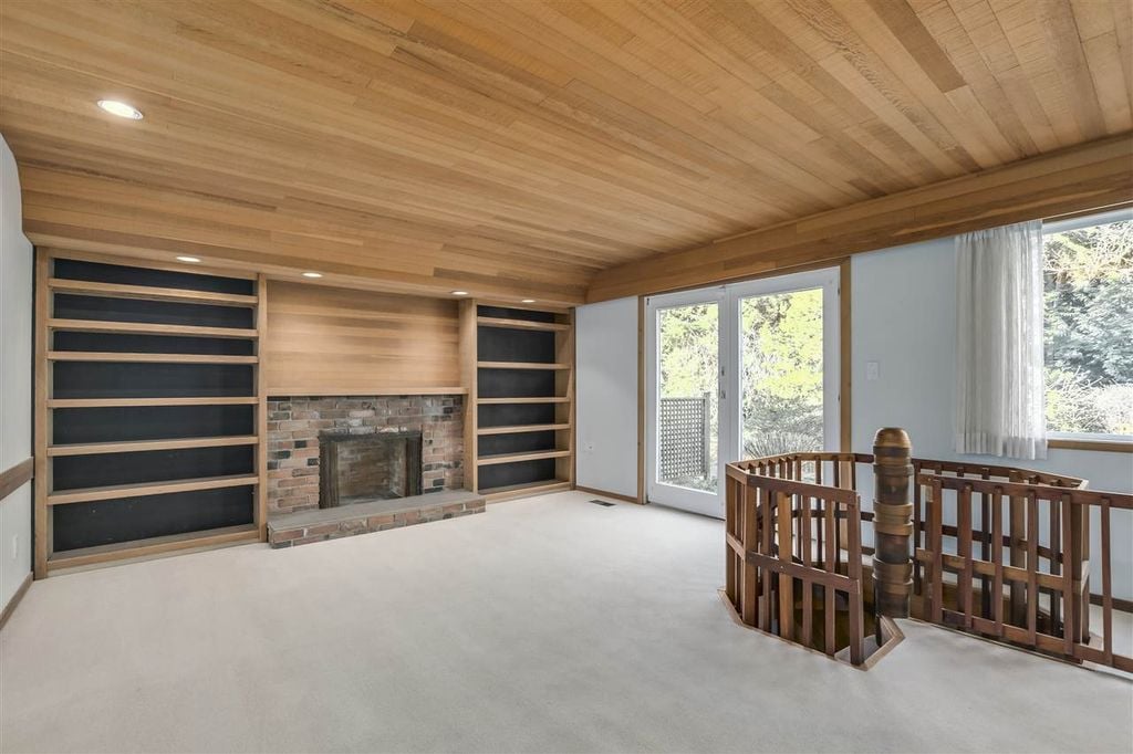 5229 Sonora Dr