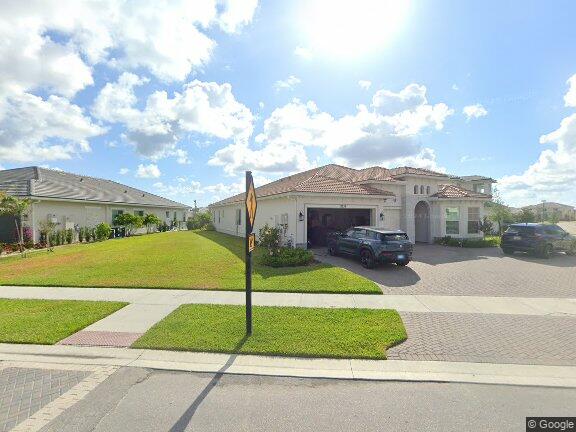 12253 Waterstone Cir