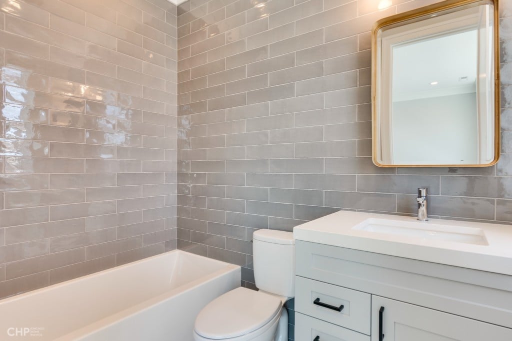 Sold | 2520 N Marshfield | $1,687,500