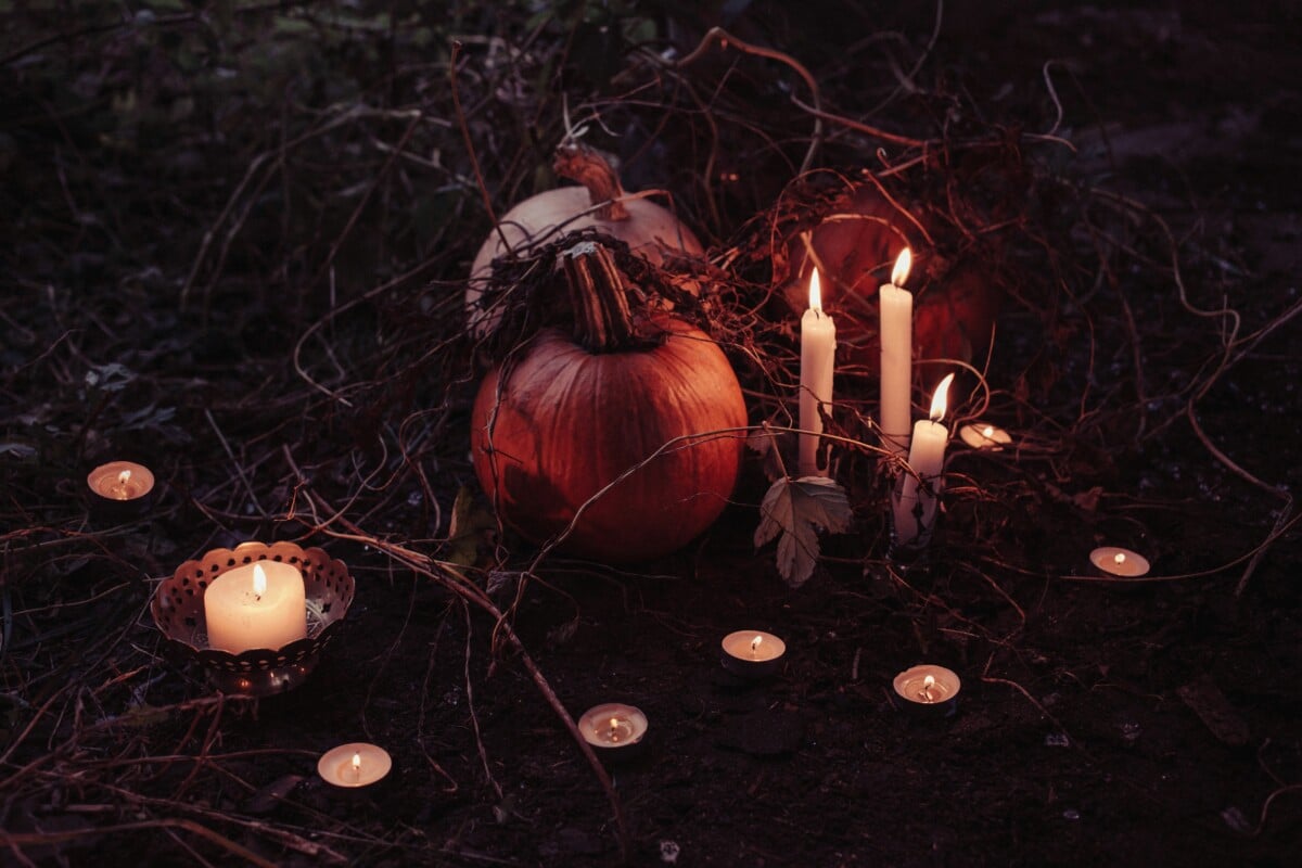 Spooky Scents to Set the Mood This Halloween