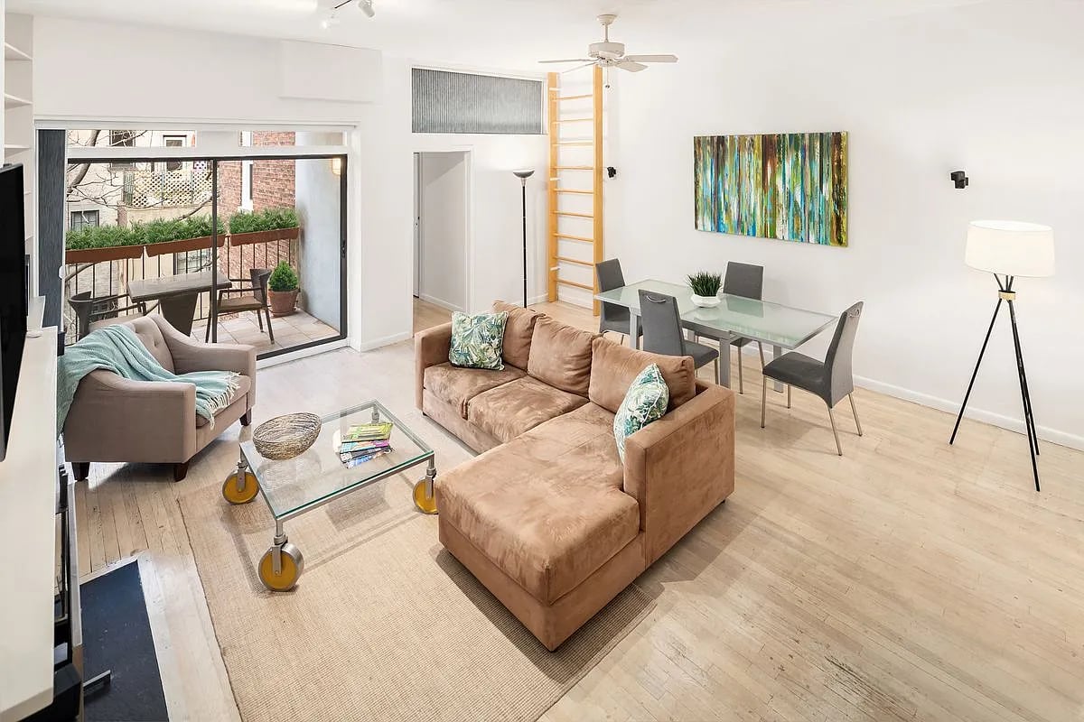 19 W 85th St APT 3B