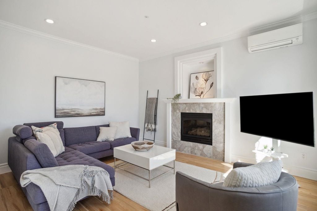 116 W 46th Ave