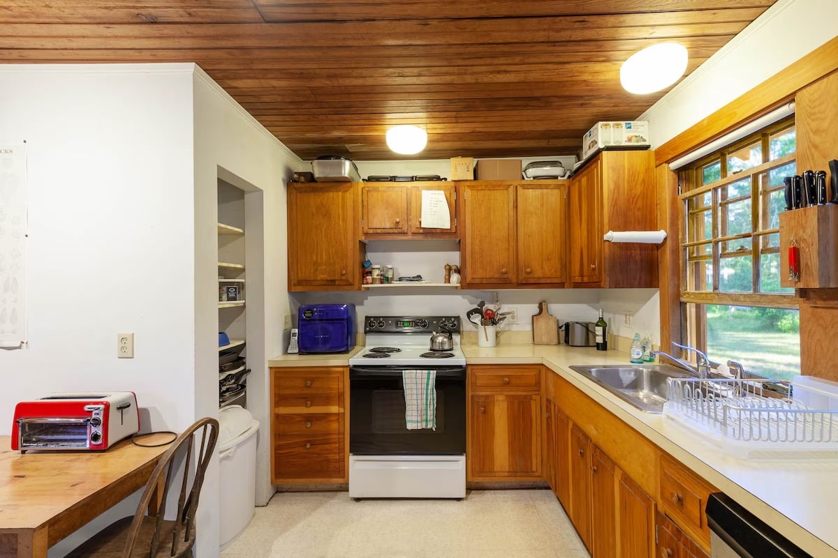 Martha's Vineyard Waterfront Retreat