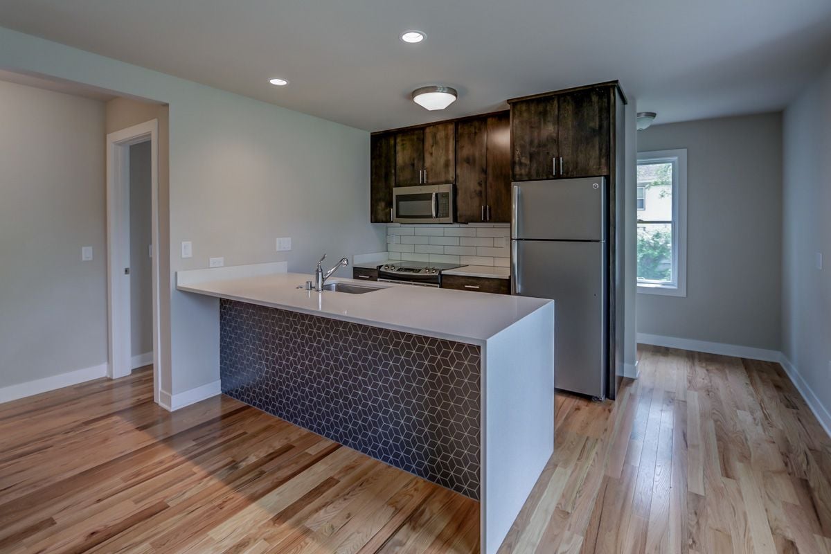 For Rent: 1213-15 Vilas Ave