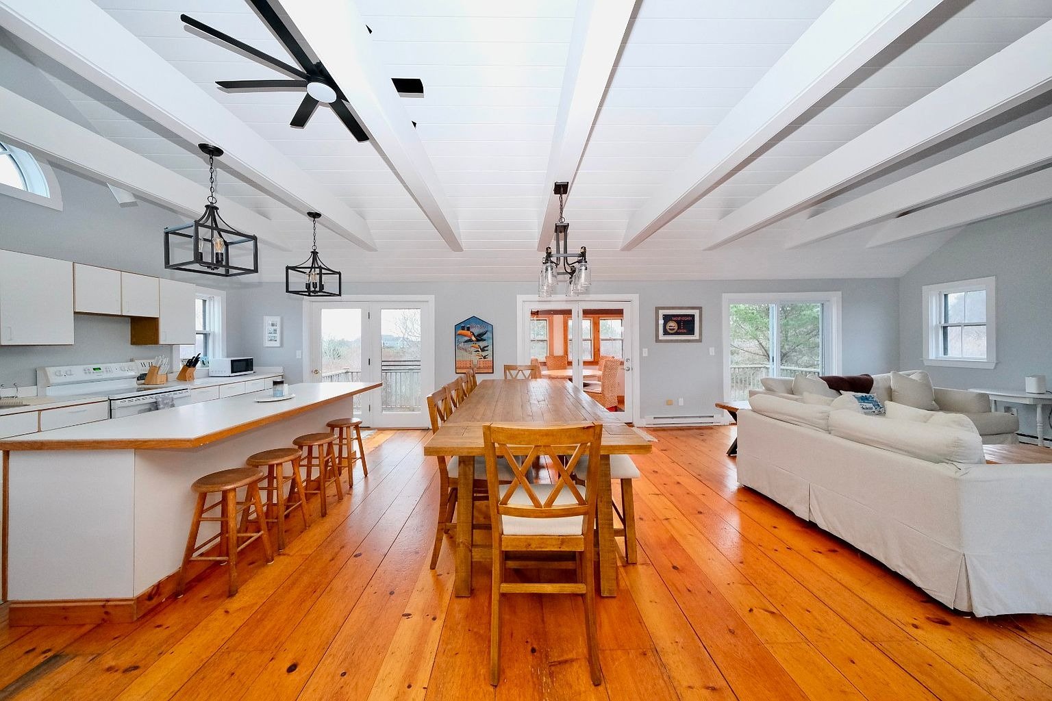 29 Long Pond Dr