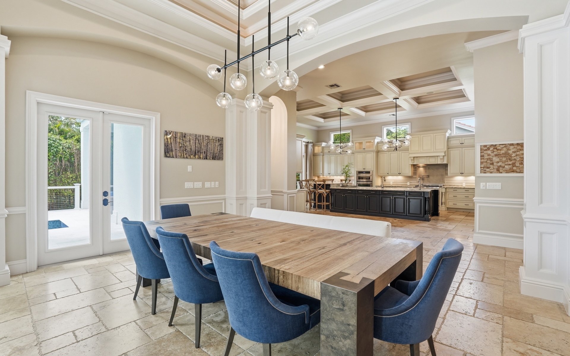 7562 Cordoba Cir
